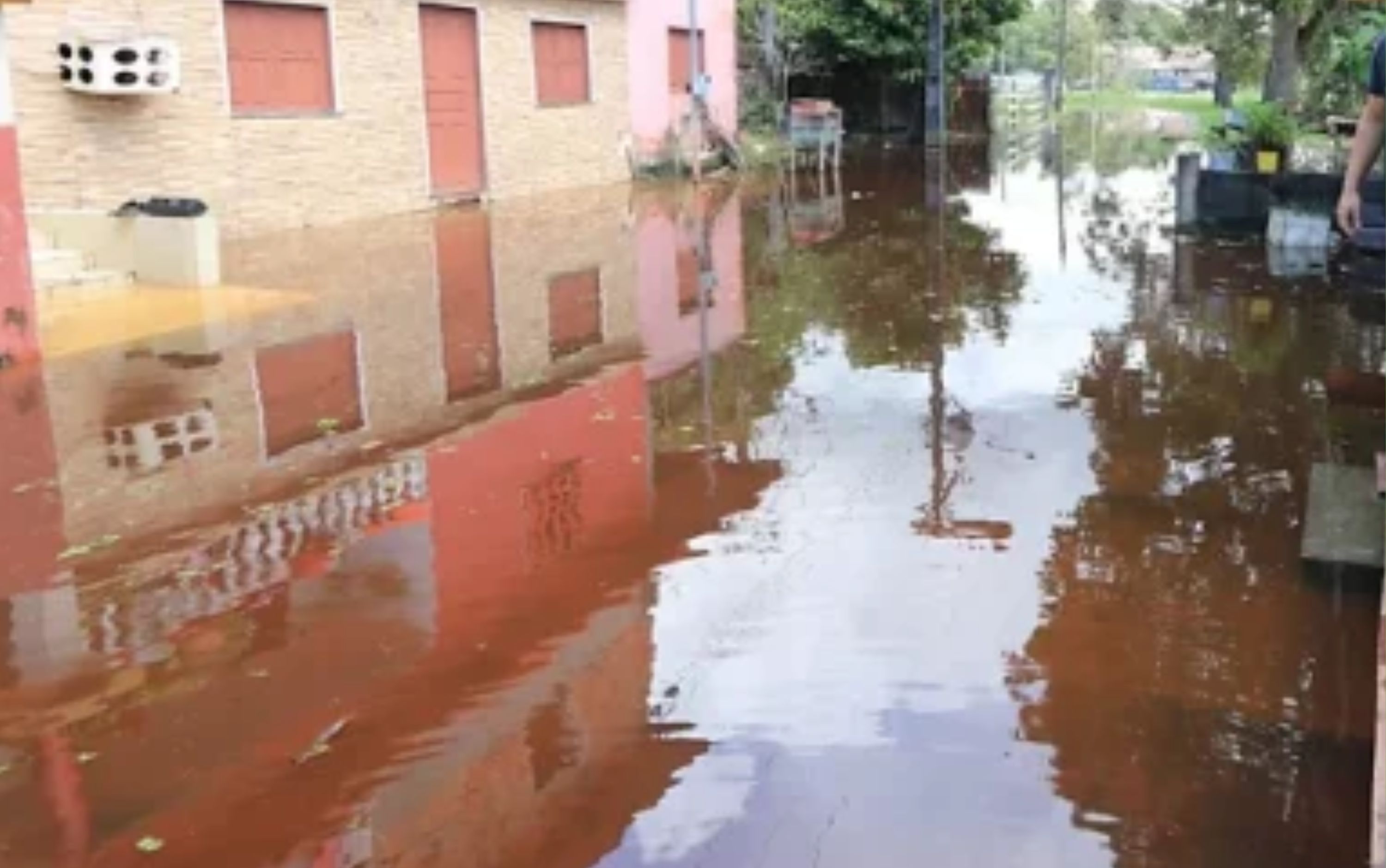 Defesa Civil registra alagamento na Zona Leste de Manaus durante forte chuva