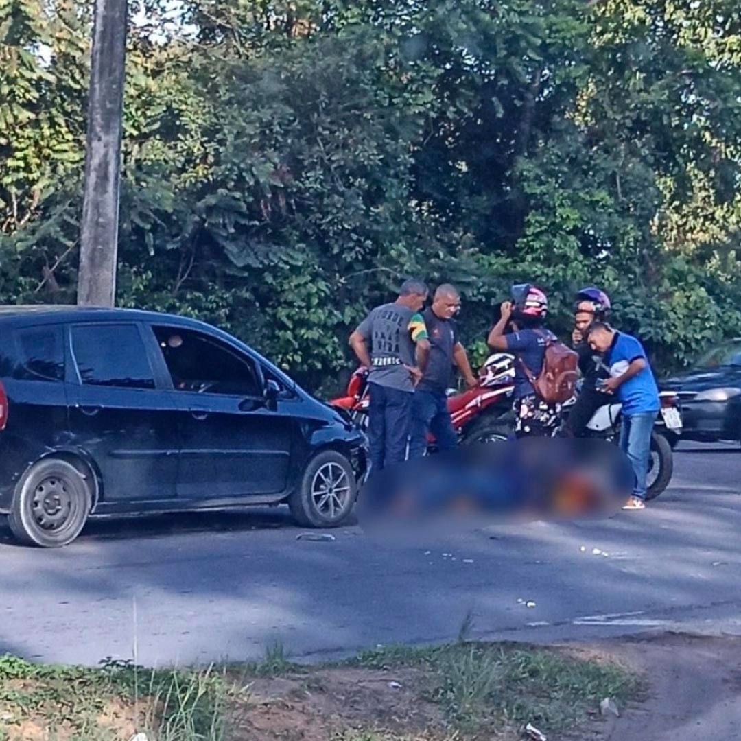 Acidente de trânsito deixa uma pessoa ferida em avenida de Manaus