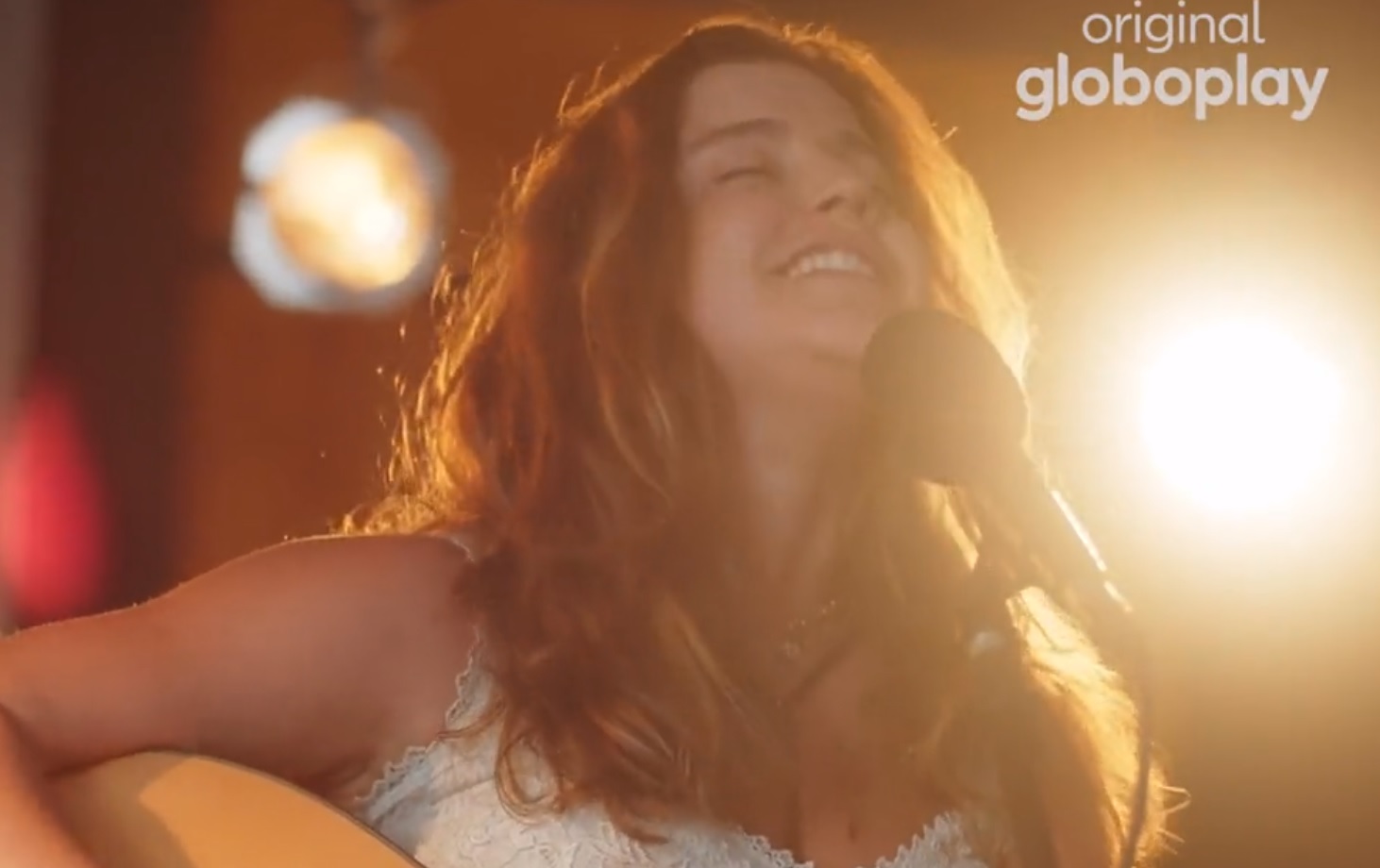 Personagem de Alice Wegmann é inspirada em Marília Mendonça na série sertaneja 'Rensga Hits!'