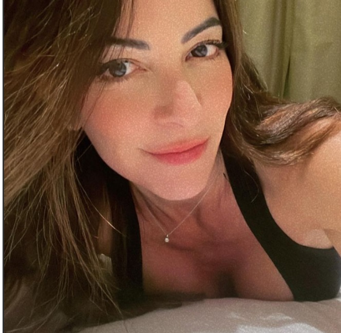 Ana Paula Padrão fala sobre sexo após os 50 anos, menopausa e retirada do útero