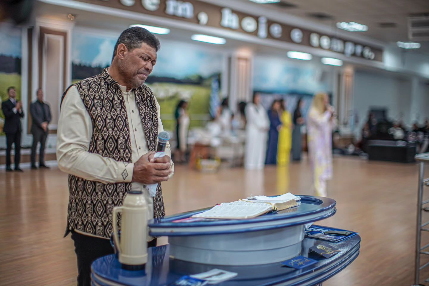 Justiça manda leiloar sede da igreja de Valdemiro Santiago para quitar dívida de aluguel