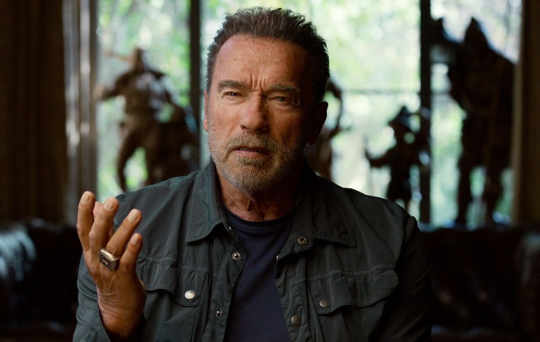 Arnold Schwarzenegger revela que pai nazista pode ter causado morte de seu irmão