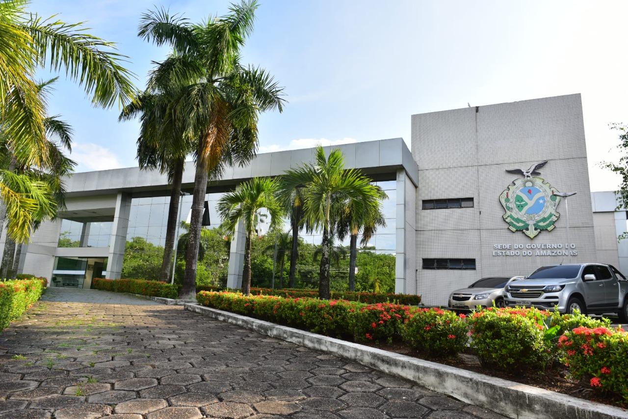 Governo decreta ponto facultativo nos dias 28 e 29 de outubro e 1º de novembro no Amazonas