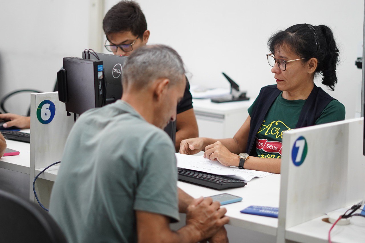 Sine Amazonas oferta 50 vagas de emprego de nível fundamental ao superior nesta terça