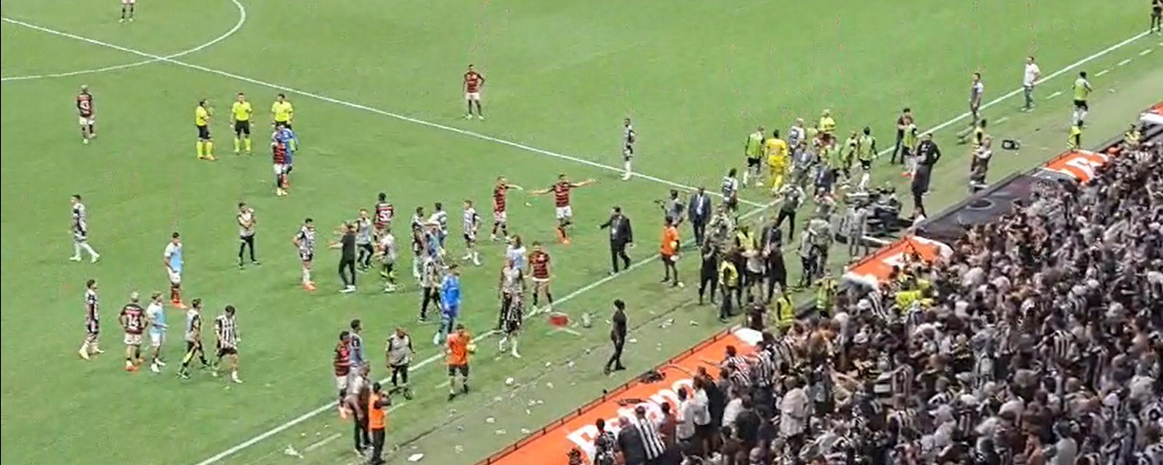 Atlético-MG identifica mais de 20 suspeitos de vandalismo no jogo contra Flamengo