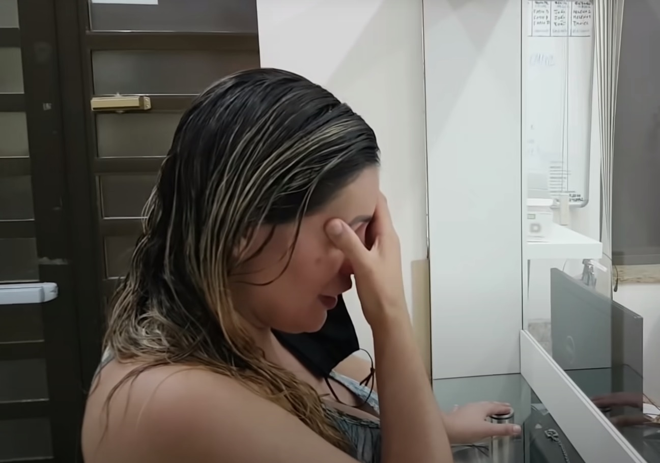 Grávida de 8 meses, Andressa Urach é internada com pressão alta e contrações