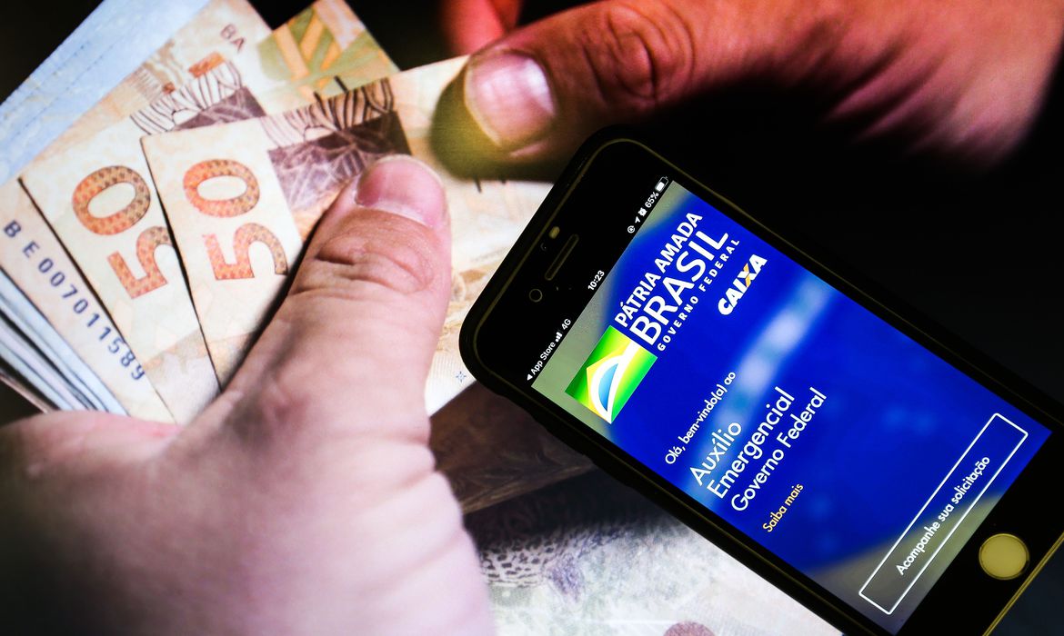 Nascidos em janeiro podem sacar auxílio emergencial