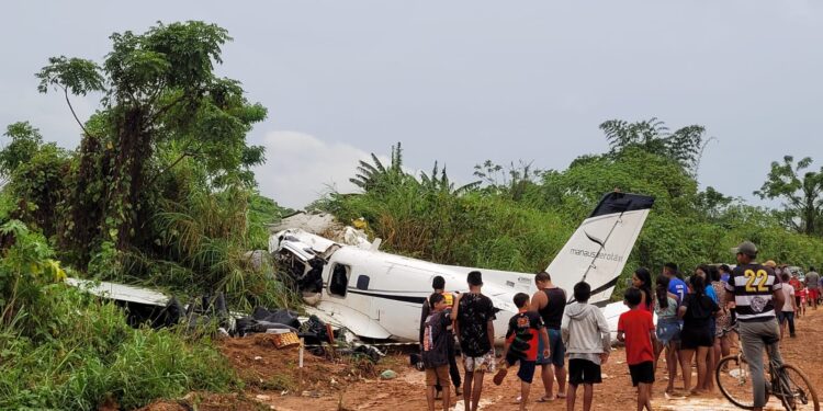 Acidente aéreo com 14 mortos em Barcelos é o maior dos últimos 12 anos no Brasil