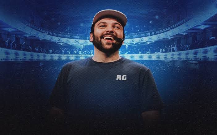 Humorista Raphael Ghanem apresenta stand up “Se é que você me entende” em Manaus
