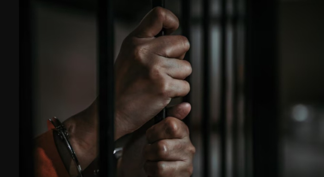 Trio é condenado por matar homem por vingança e tentar assassinar mulher em Manaus