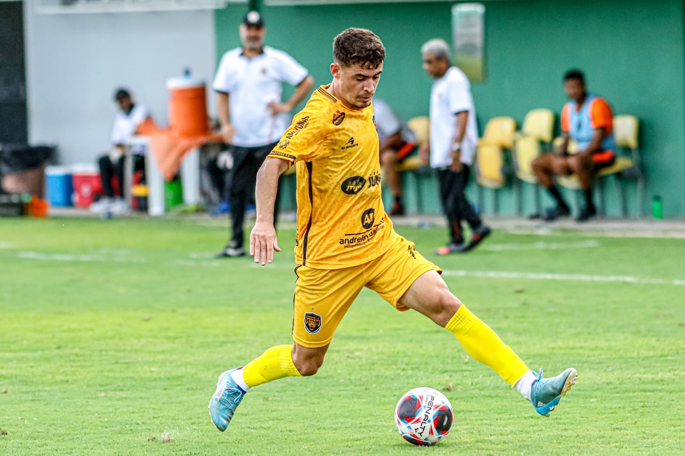 Baixa no Amazonas FC: time comunica saída do atacante Laércio