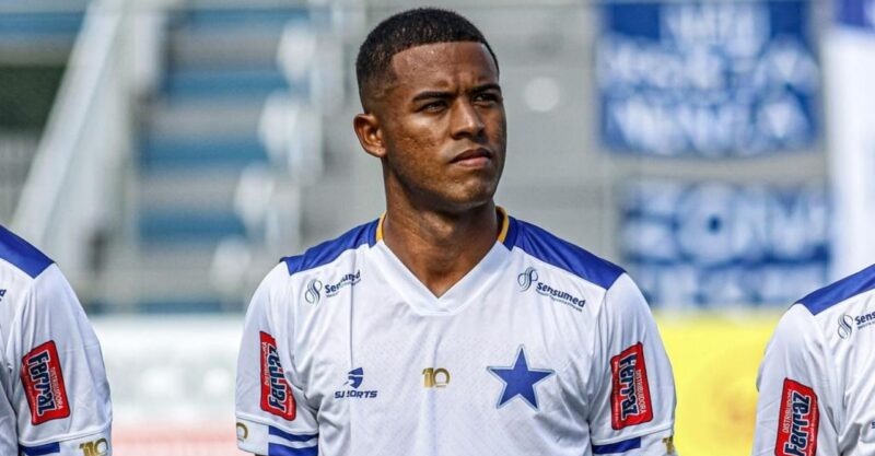 Cria da base, lateral-direito Alan Patrick acerta retorno ao Manaus FC para 2024