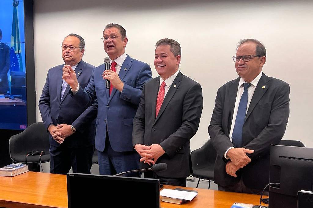 Com Silas Câmara, bancada evangélica analisa fixar oposição a Lula ou selar paz com PT