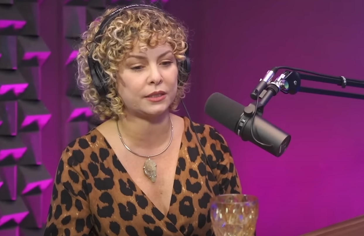 Bárbara Borges relembra assédio após posar nua para a Playboy: 'queria uma noite comigo'