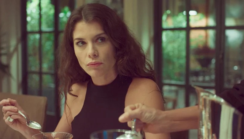 Um Lugar Ao Sol: Bárbara descobre filho ‘bastardo’ de Renato após perder filho no parto