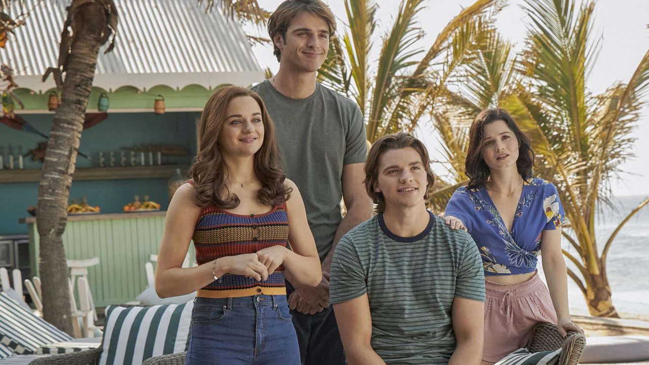 Elle tem que fazer escolha difícil no trailer de A Barraca do Beijo 3