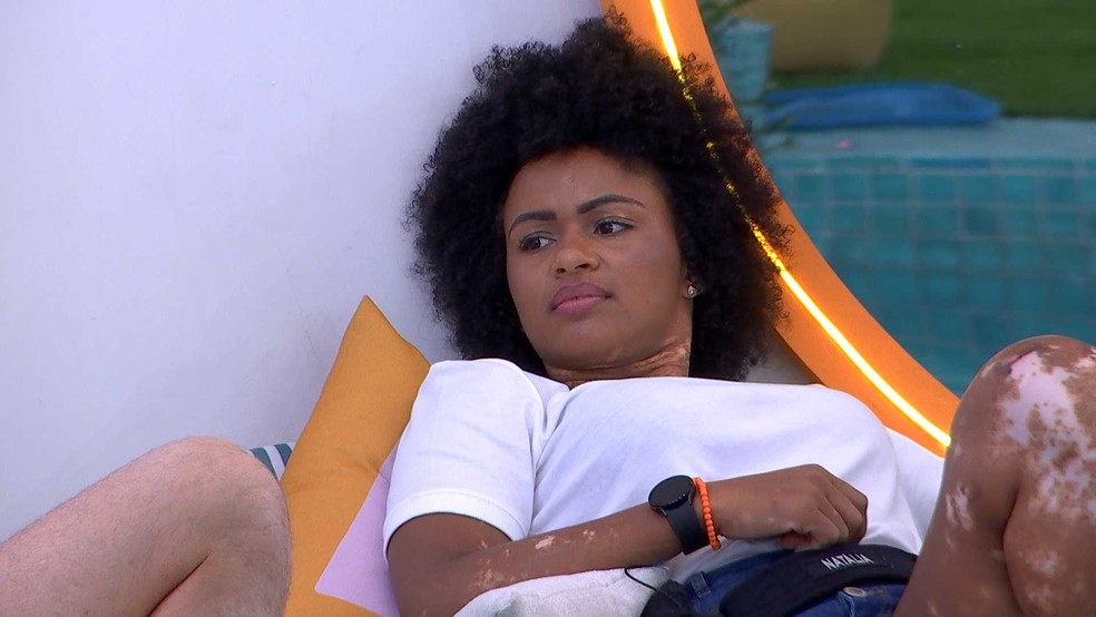 Natália se irrita com Jessi e dispara: 'A minha vontade é de me afastar'