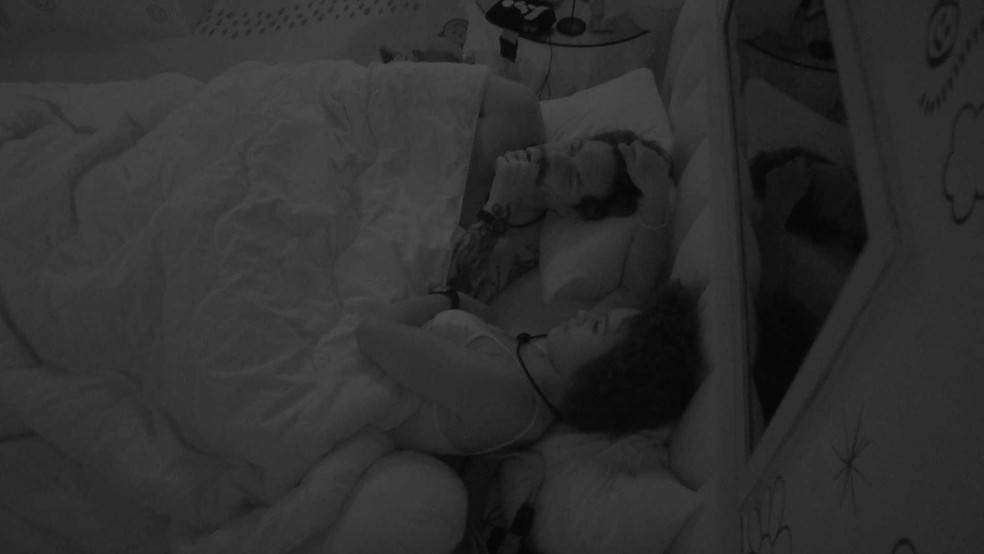 Emparedado, Eliezer desabafa com Natália sobre BBB22: 'jogo está ganho'