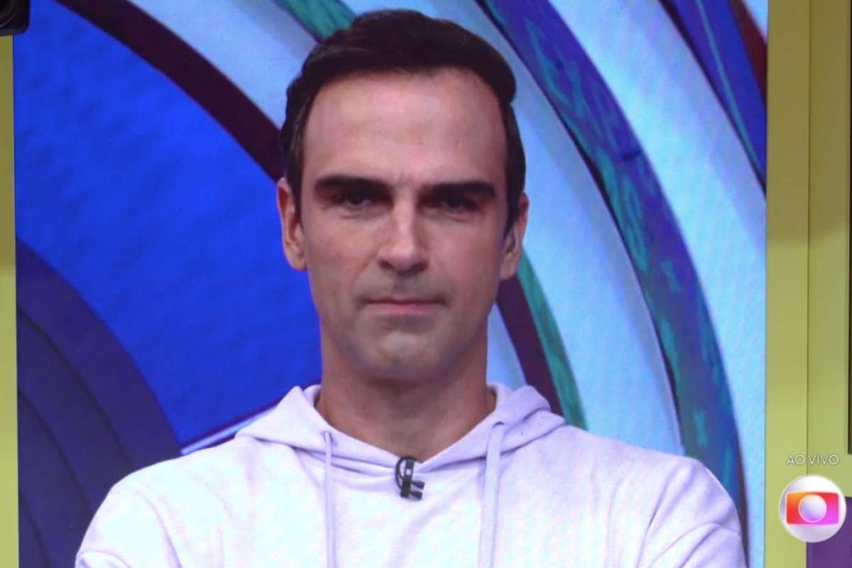 Tadeu perde a paciência ao ser questionado por brothers sobre paredão falso