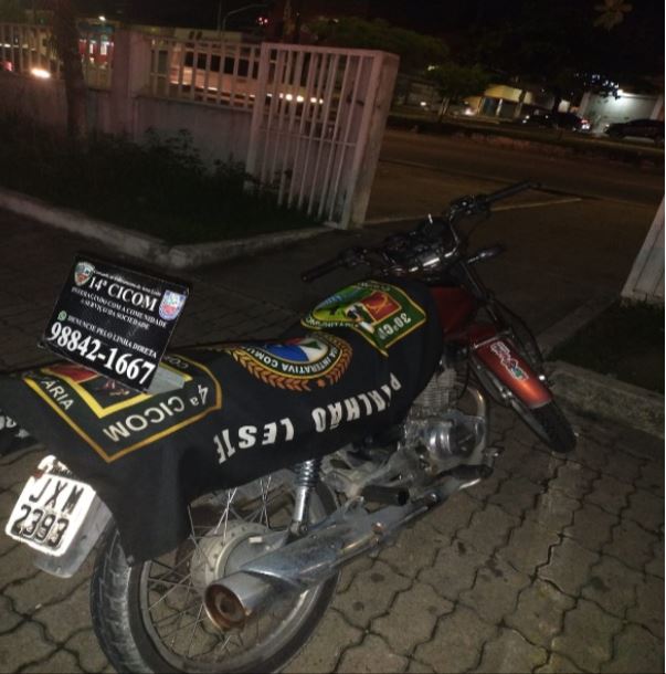 Assaltante é espancado após agredir a paulada entregador de lanche em Manaus