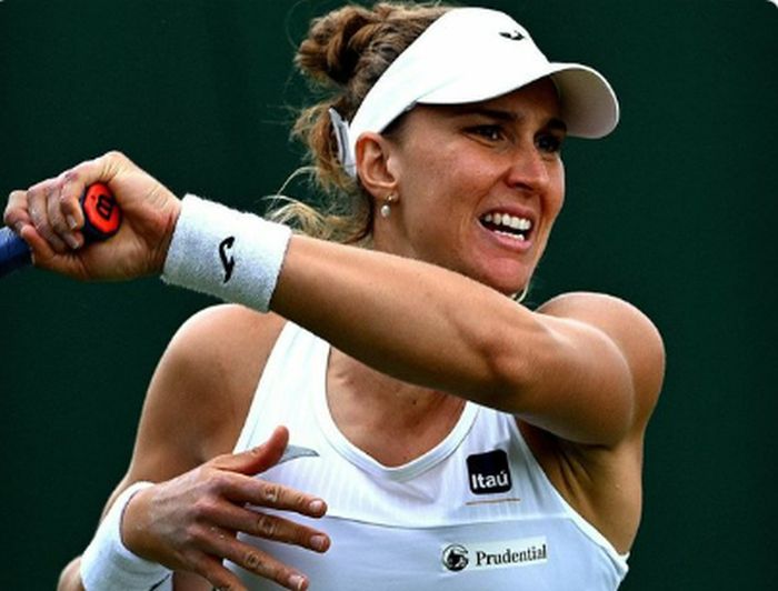 Bia Haddad estreia com vitória de virada no Torneio de Wimbledon