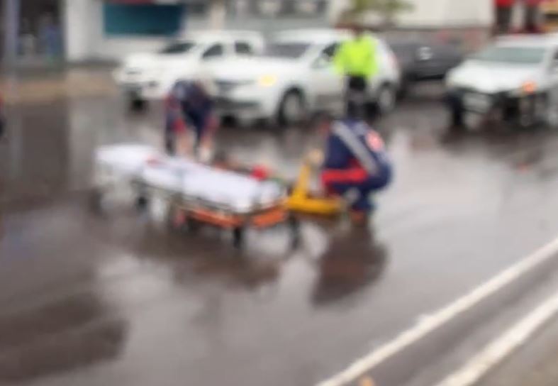 Jovem com deficiência mental é atropelada em avenida de Manaus 