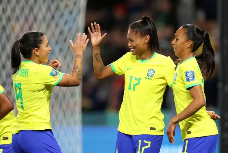 Brasil atropela Panamá com segundo gol de Ary Borges no 1° tempo