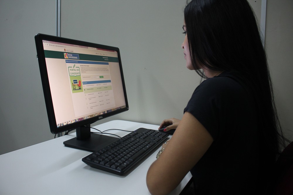 Inscrições no Programa Bolsa Universidade terminam hoje em Manaus