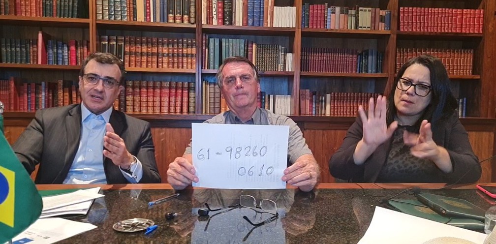 Bolsonaro adverte fala de Mourão sobre Ucrânia: 'está falando algo que não deve'