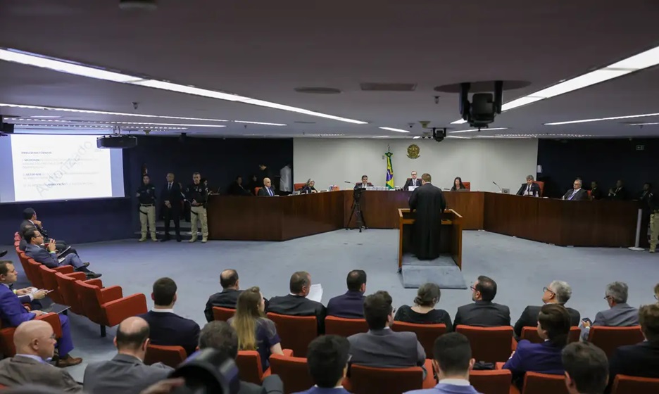 STF encerra 2º dia de julgamento de Bolsonaro e mais réus por tentativa de golpe