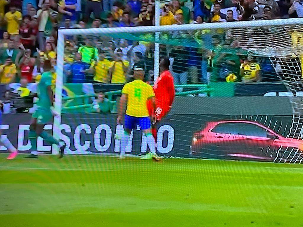 Brasil perde para Senegal em jogo que teve até gol contra