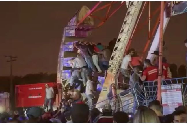 Brinquedo trava e oito pessoas ficam feridas em parque de diversões