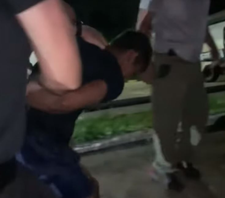 Após bebedeira, homem mata idoso a facadas e rouba flutuante no Amazonas