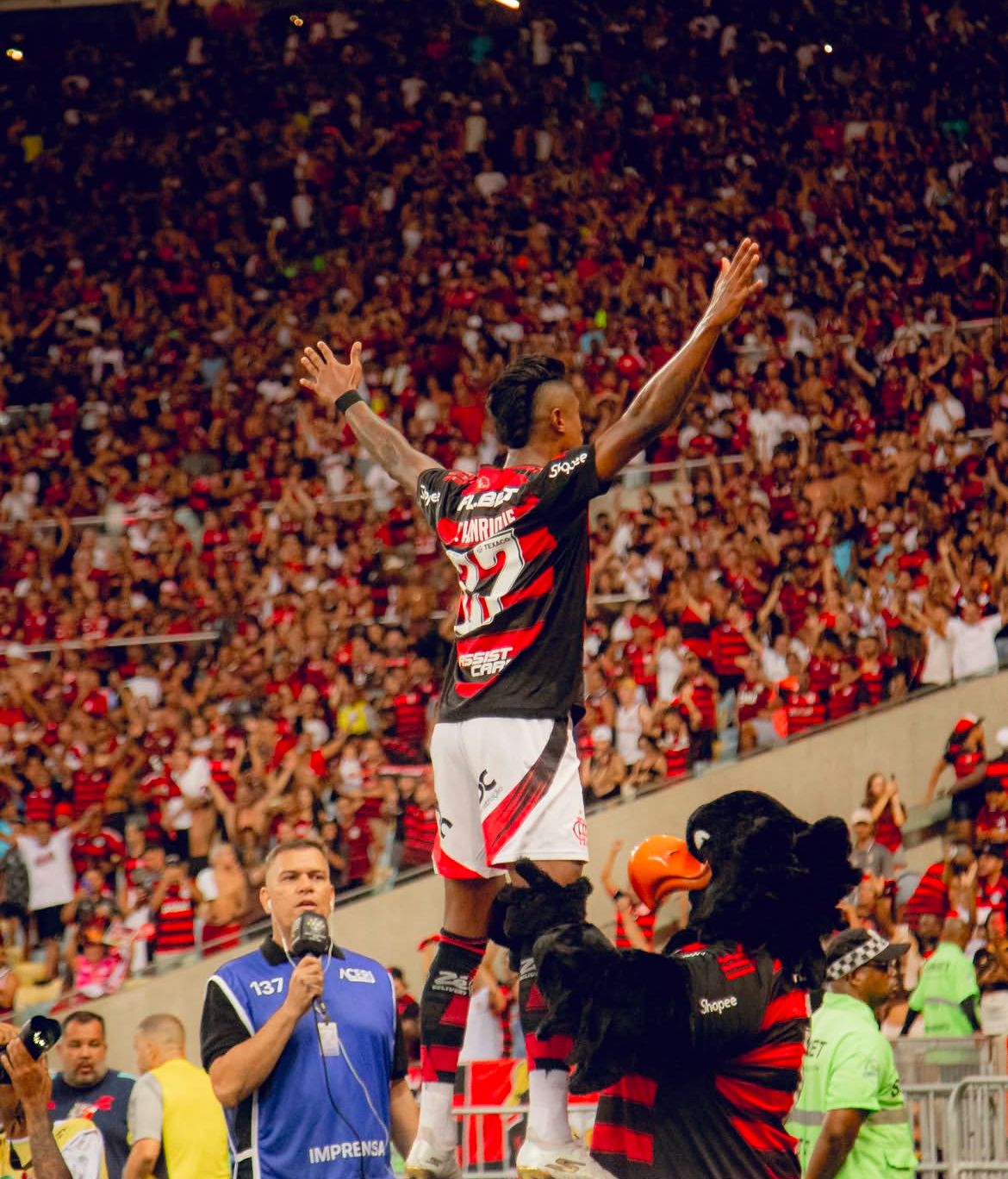Flamengo vence Vasco e garante vaga na final do Campeonato Carioca