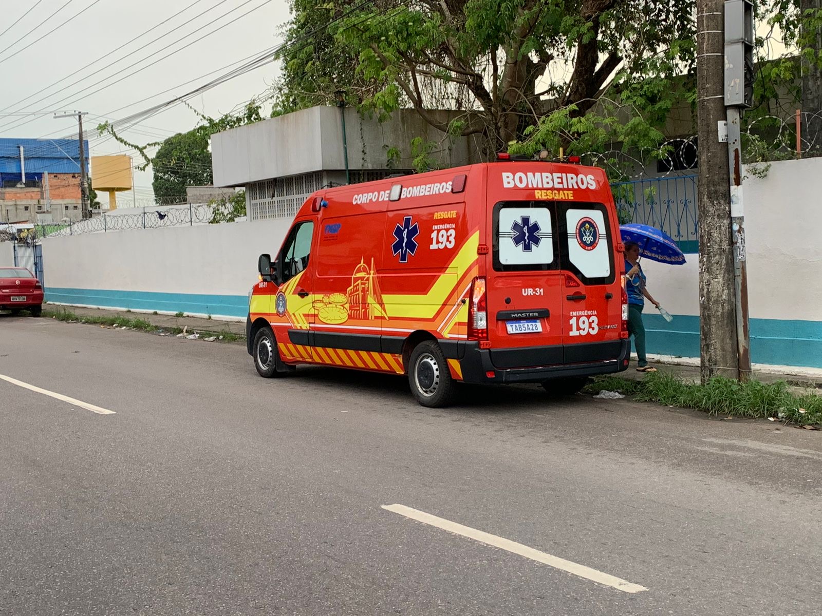 Menina é atropelada na avenida Cosme Ferreira