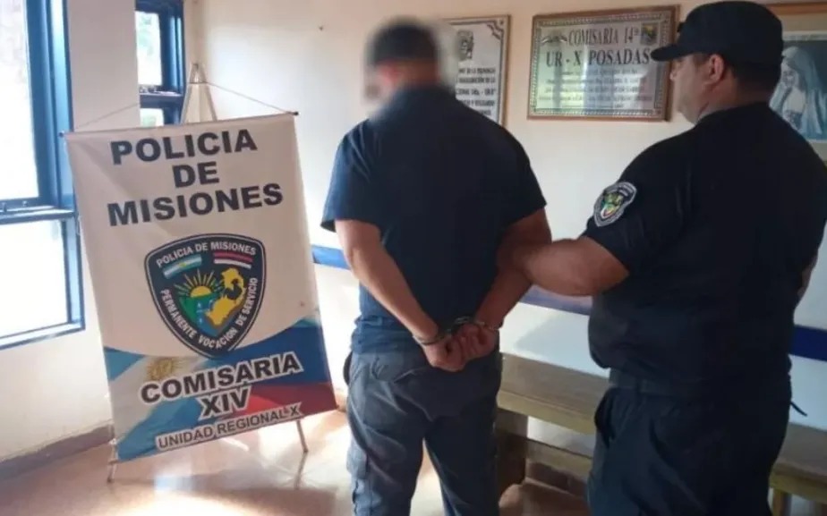 Homem finge ser preso para não ir trabalhar, é descoberto e acaba detido de verdade