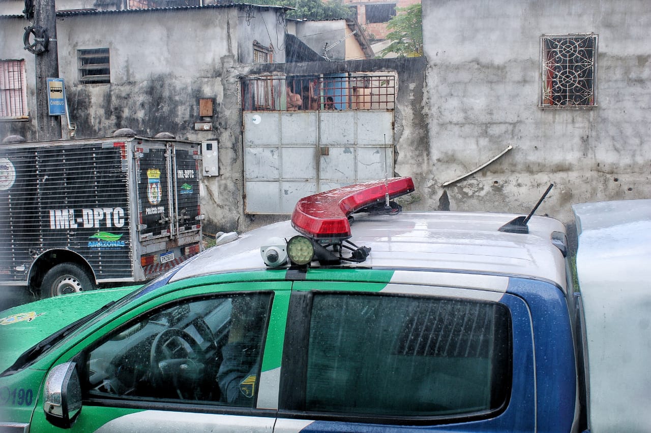 Mulher é espancada até a morte e tem rosto desfigurado em Manaus; marido é preso