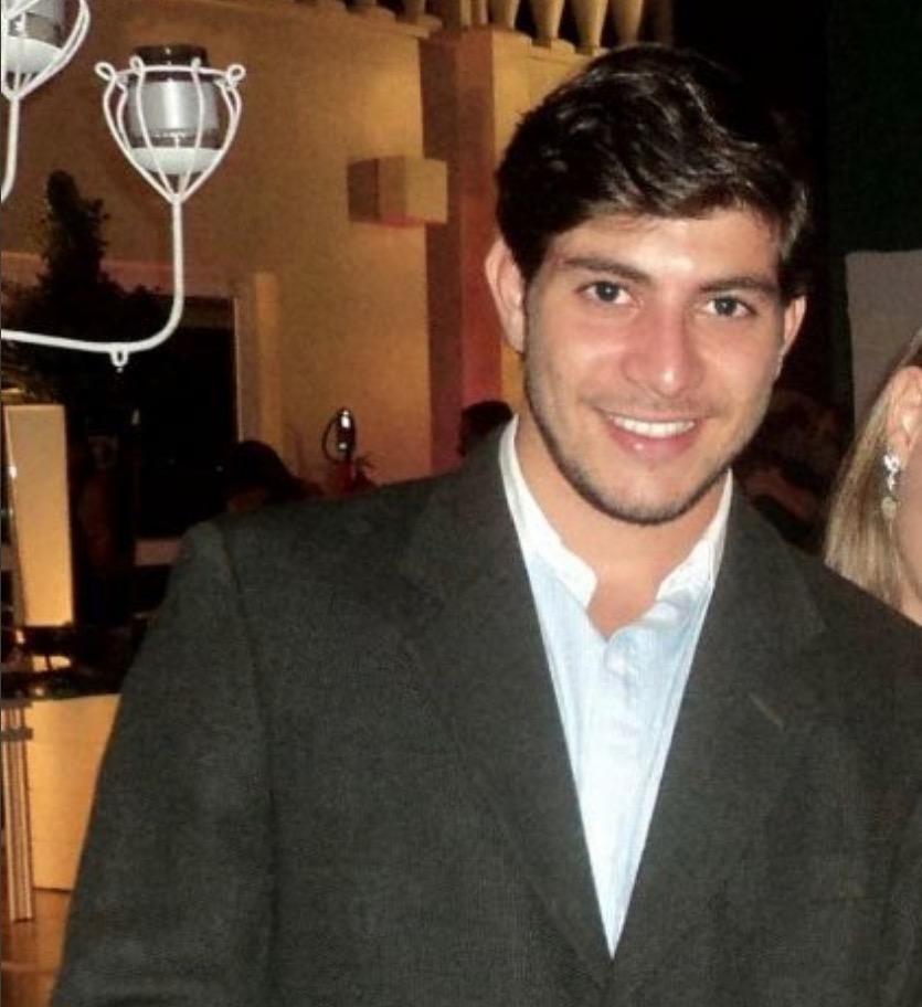 Caio, do BBB21, surge em foto antiga a cara de Arthur Aguiar e impressiona