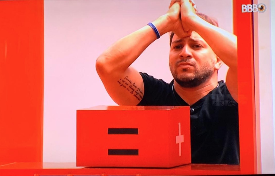 BBB21: Caio vence a prova do Anjo pela segunda vez seguida 