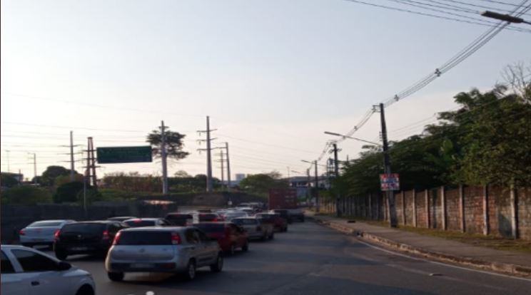 Acidente causa congestionamento quilométrico em avenidas de Manaus