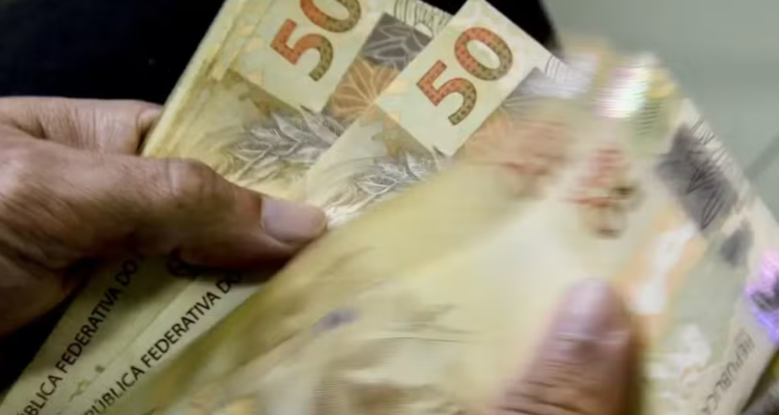 Veja datas, valores e quem tem direito a receber o 13º salário