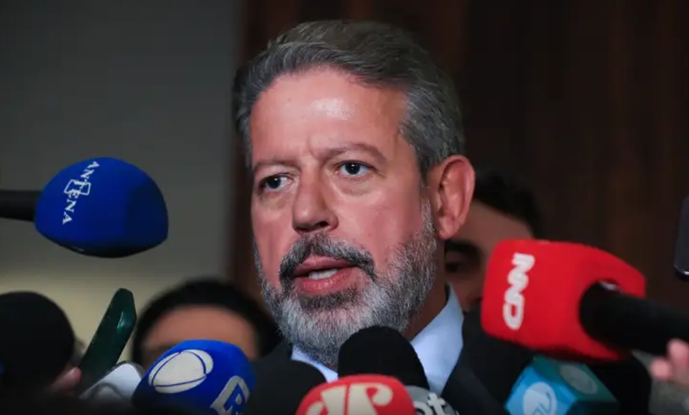 Lira diz que eleição de Hugo Motta para presidência da Câmara é quase unânime