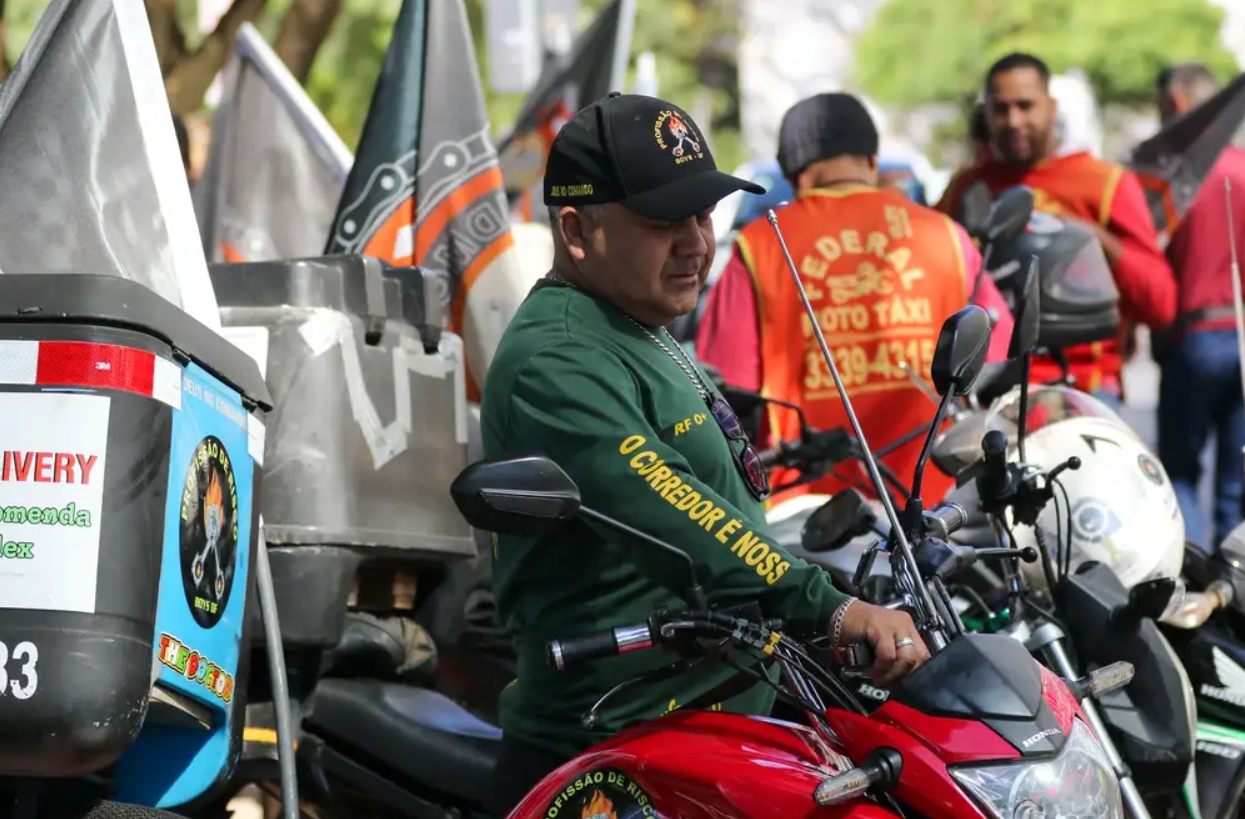 STF forma maioria para tornar lei que restringe mototáxi inconstitucional