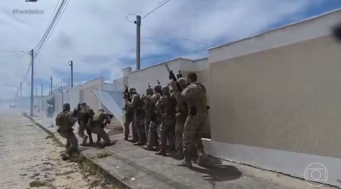 Cerco de 22 horas e 3 mil tiros: veja como a polícia matou líder de facção no RN