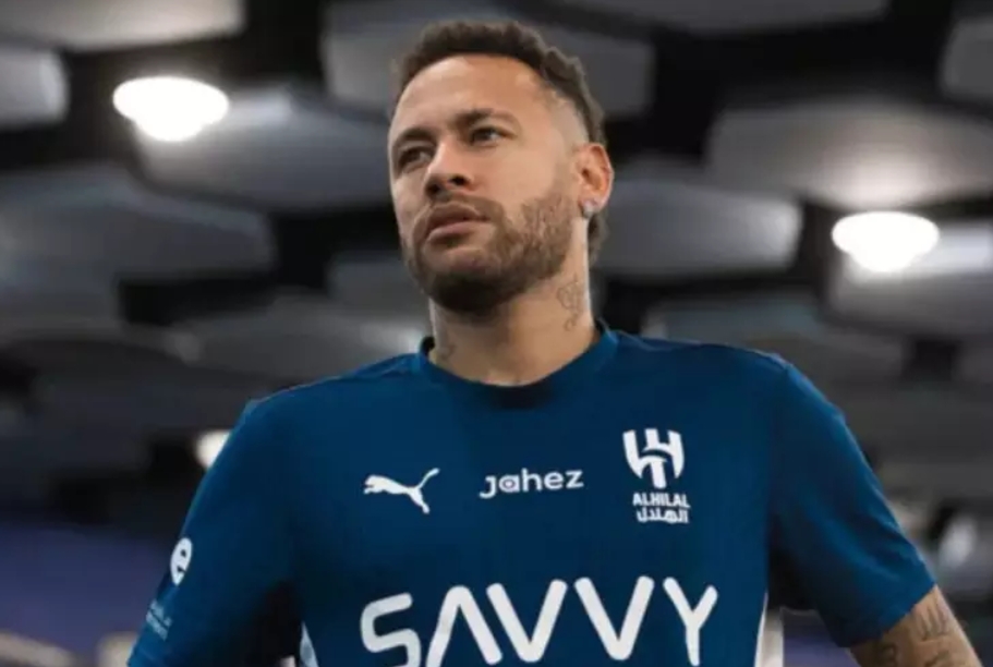 Neymar comenta futuro, projeta retorno à seleção e cita Super Mundial