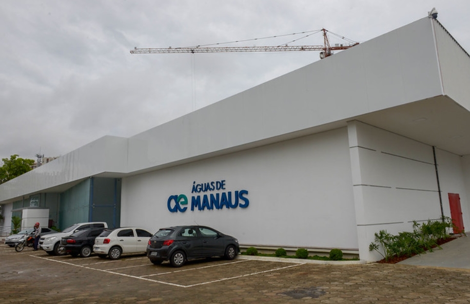  Juíza anula cobrança da Águas de Manaus por tarifa sem hidrômetro e determina indenização de R$ 5 mil