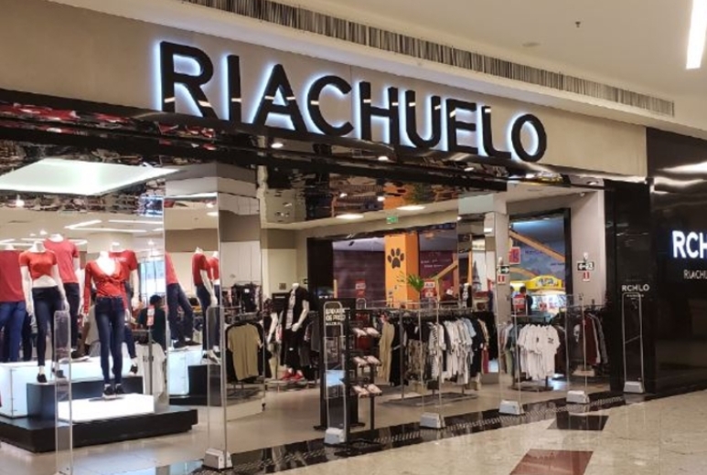 Riachuelo é condenada a reembolsar cliente do Amazonas por cobrança de seguro não contratado