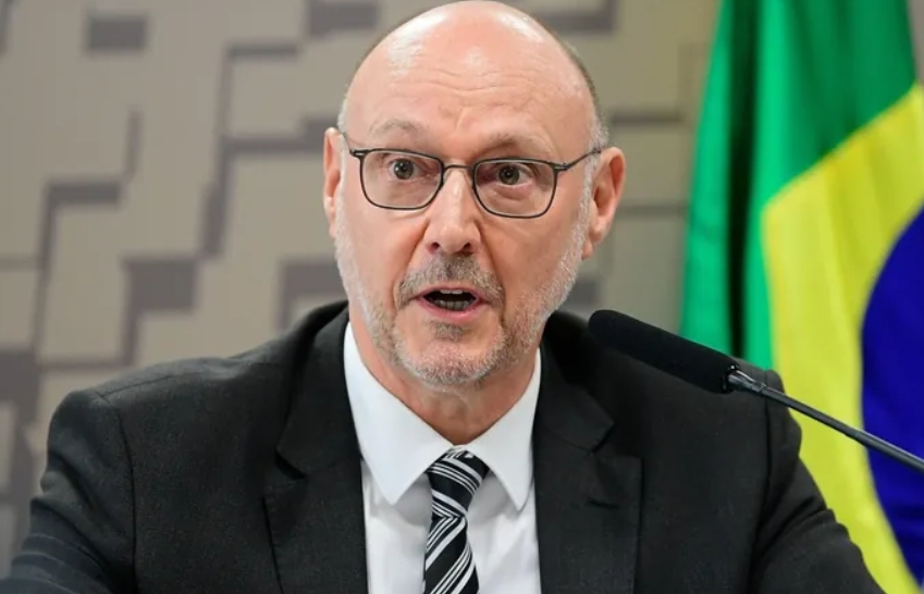 Diretor da Abin depõe por cinco horas à PF sobre suspeita de espionagem contra o Paraguai