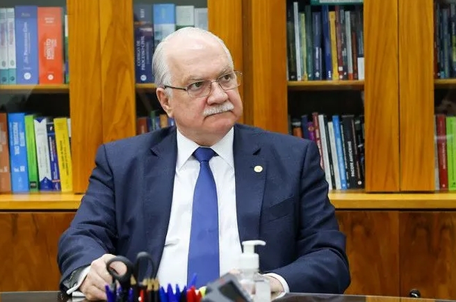 Fachin barra participação da ANAPE em ação que garantiu repasses ao Amazonas; entenda