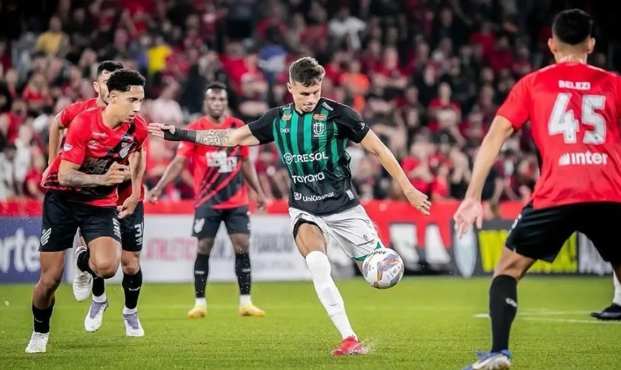 Maringá atropela o Athletico e encara o Operário-PR na final do Paranaense